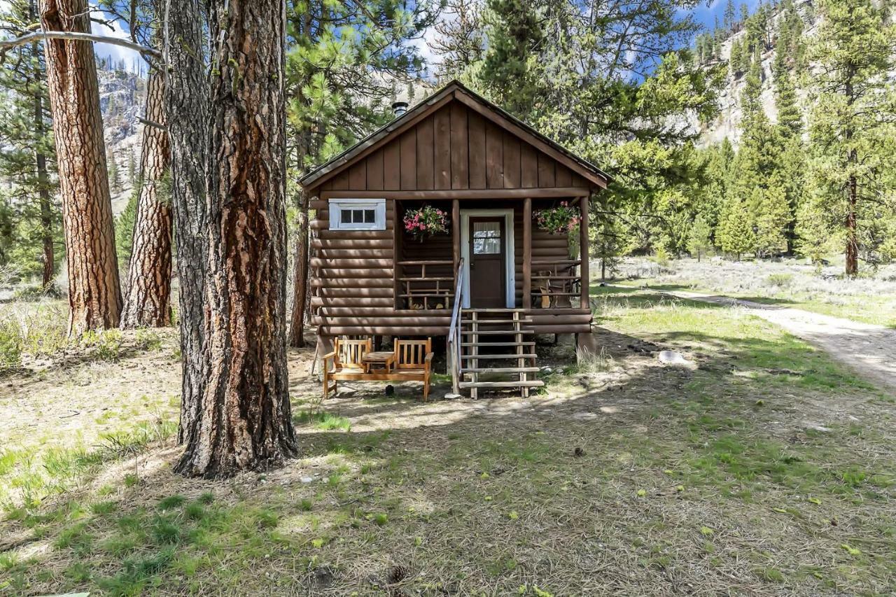 Sawtooth Lodge Stanley Экстерьер фото