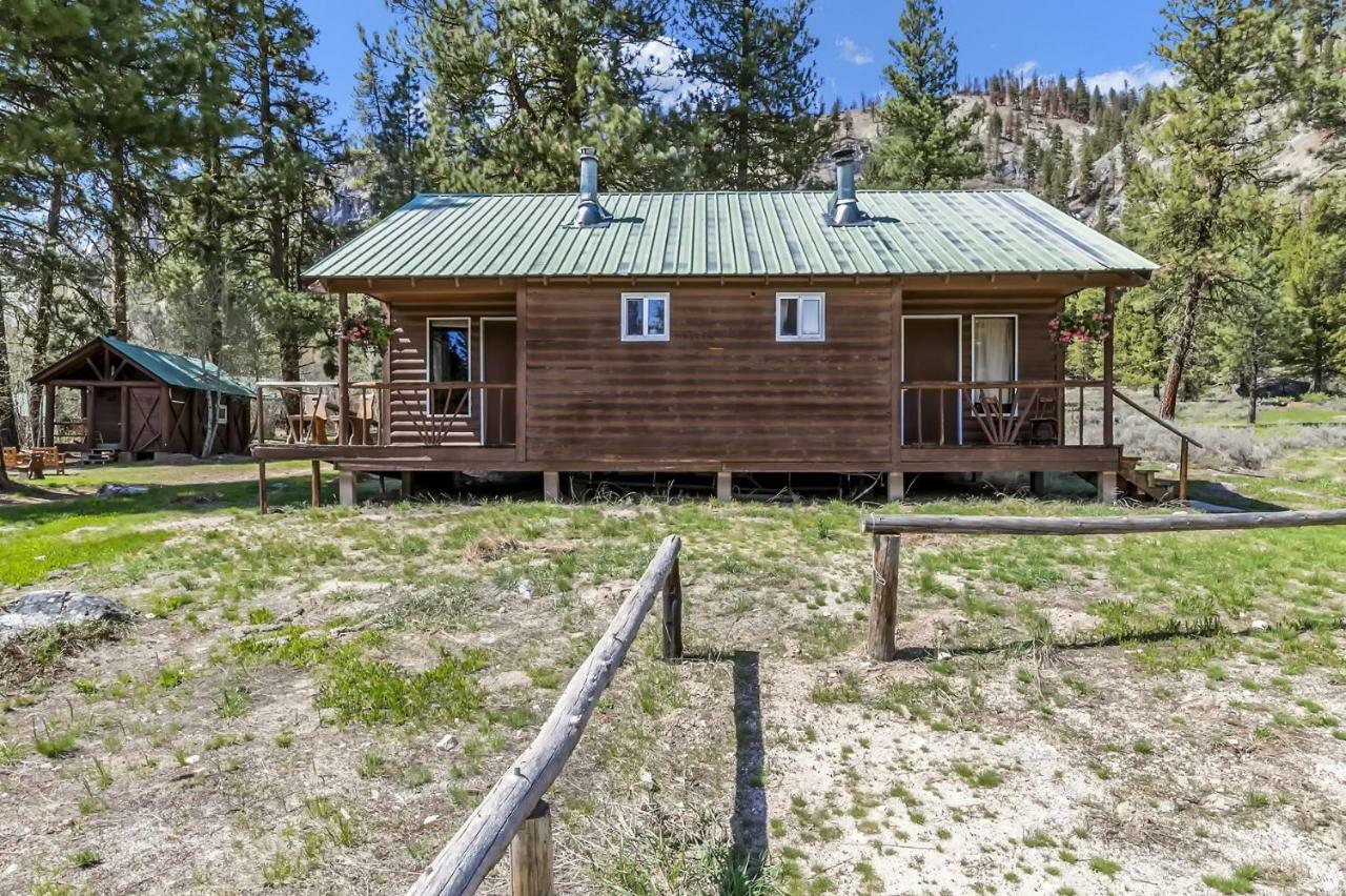 Sawtooth Lodge Stanley Экстерьер фото